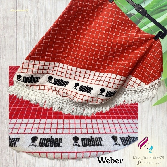 Weber - VTG BBQ picnic tablecloth heavy duty cotton red & white -pair with blue? - Picture 1 of 5
